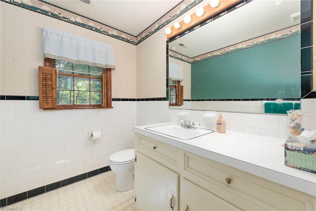 1324 Ziglar Road Winston-Salem, NC 27105 - Photo 24 of 30 Gallery Image 24