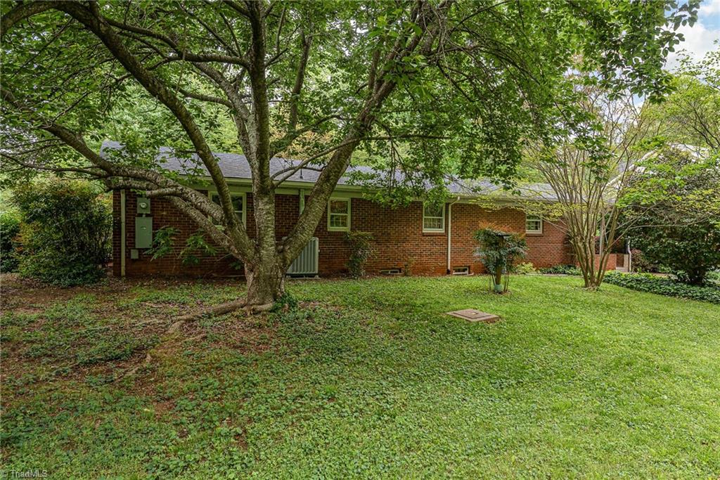 1324 Ziglar Road Winston-Salem, NC 27105 - Photo 6 of 30 Gallery Image 6
