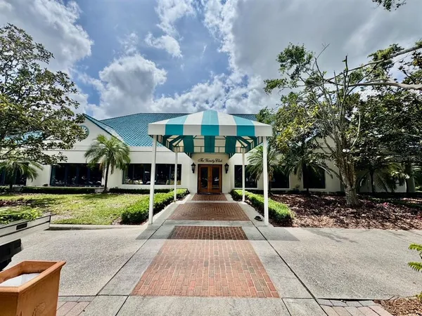 $525,000 | 7330 Kensington Court, University Park, FL 34201
