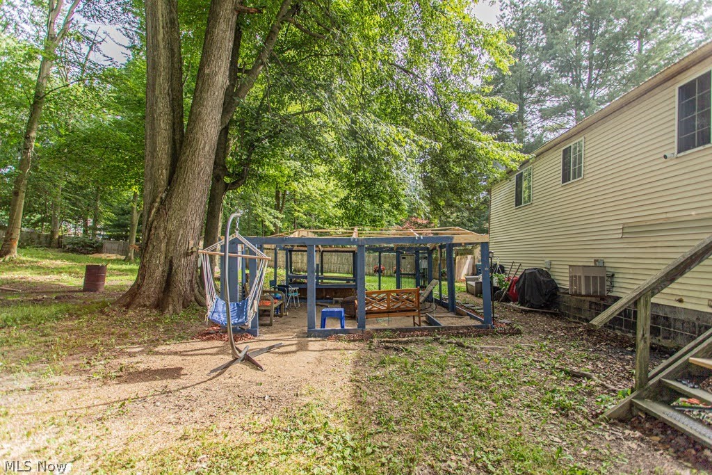 7764 Micawber Road Northeast Warren, OH 44484 - Photo 28 of 29 Back yard