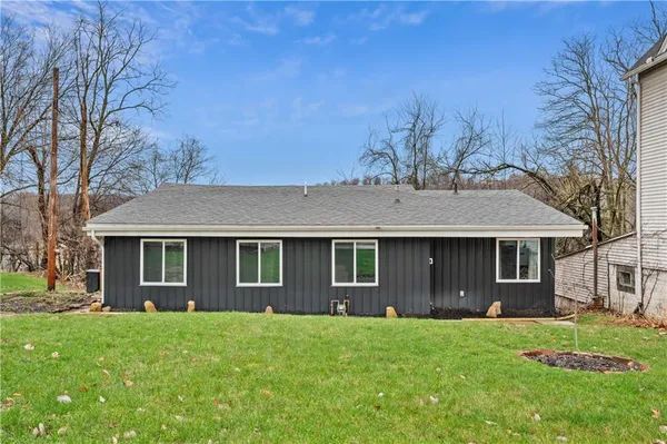 $209,900 | 856 Cleveland Avenue, Brackenridge, PA 15014