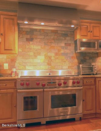 40 Viets Road Sandisfield, MA 01255 - Photo 88 of 92 a close view of stove top oven