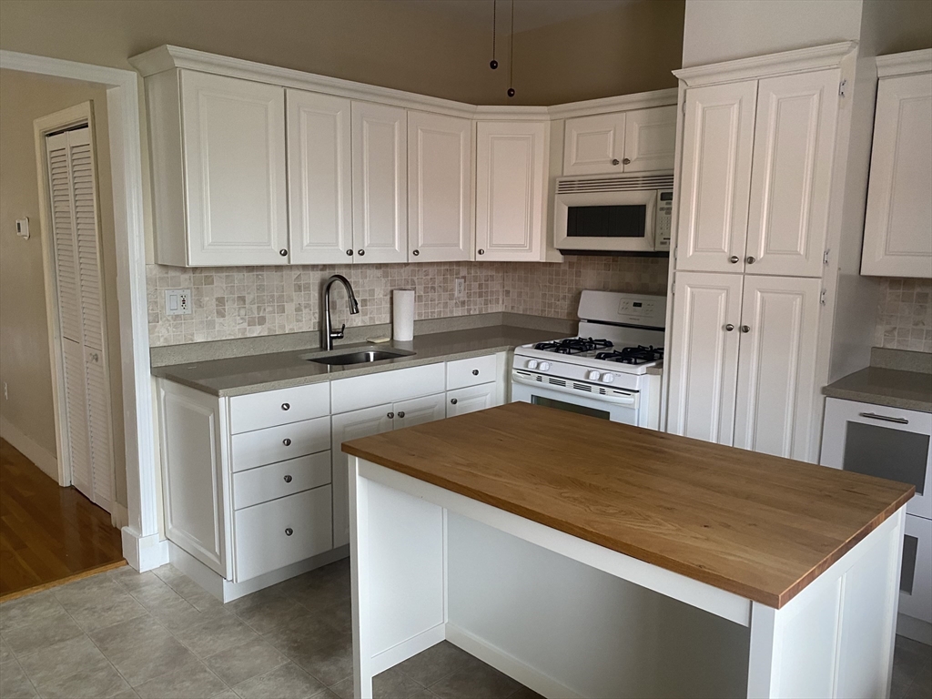 721 East 3rd Street, Unit 3 Boston, MA 02127 - Photo 1 of 12