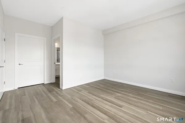 $3,200 | 71 Connecticut Avenue, Unit 301, Norwalk, CT 06850