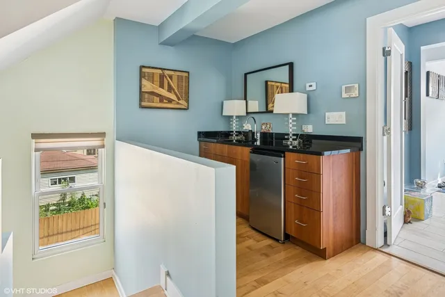 $825,000 | 4911 North Ashland Avenue, Chicago, IL 60640