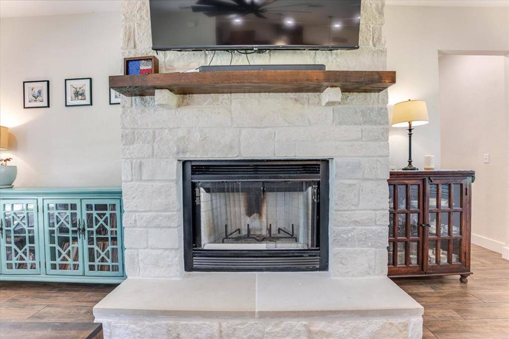 120 Lone Oak Road Mineral Wells, TX 76067 - Photo 7 of 40