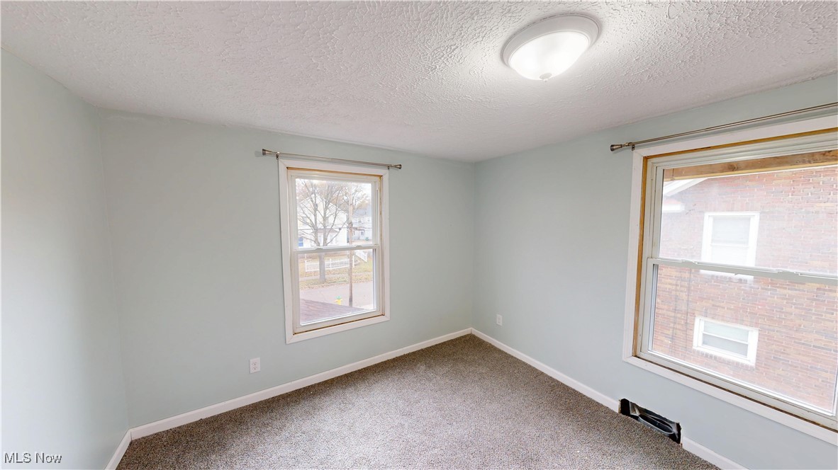 1085 Chalker Street Akron, OH 44310 - Photo 8 of 15 Gallery Image 8