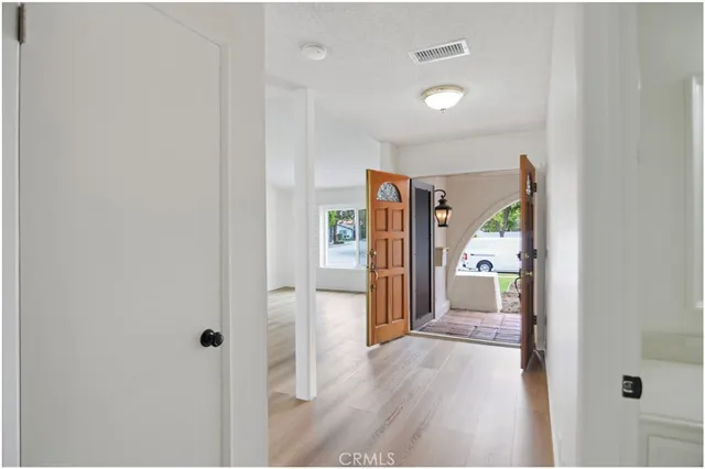 $4,995 | 1110 Redding Avenue, Costa Mesa, CA 92626