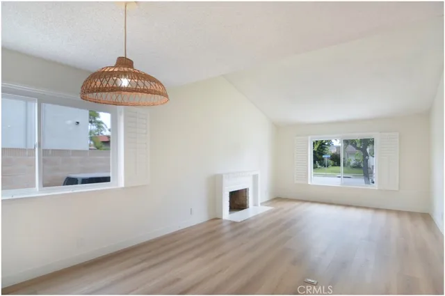 $4,995 | 1110 Redding Avenue, Costa Mesa, CA 92626