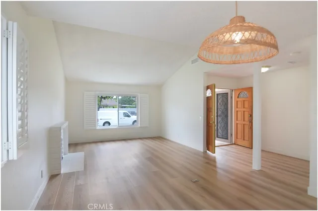 $4,995 | 1110 Redding Avenue, Costa Mesa, CA 92626