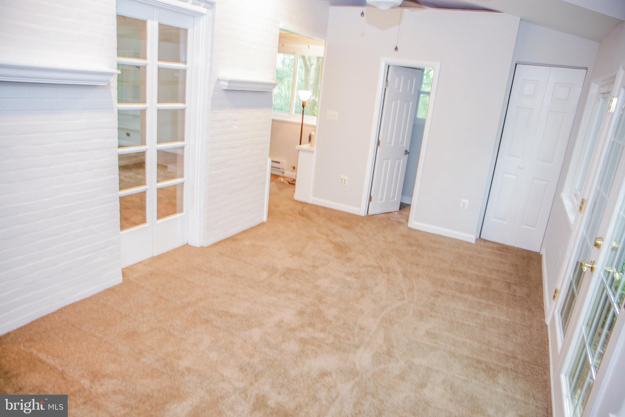 6 Ridge Road, Unit R Greenbelt, MD 20770 - Photo 6 of 20 Spacious family room addition