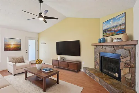 $324,900 | 4023 Hina Drive, Sarasota, FL 34241