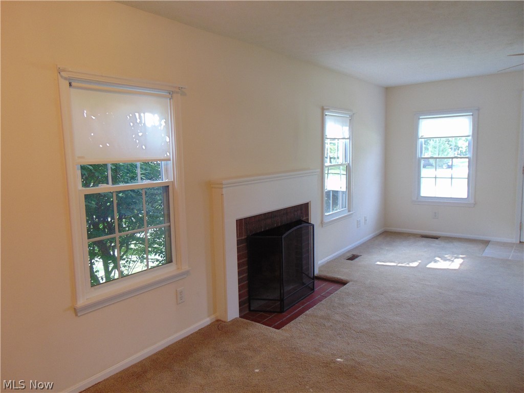 48105 Middle Ridge Road Amherst, OH 44001 - Photo 11 of 32
