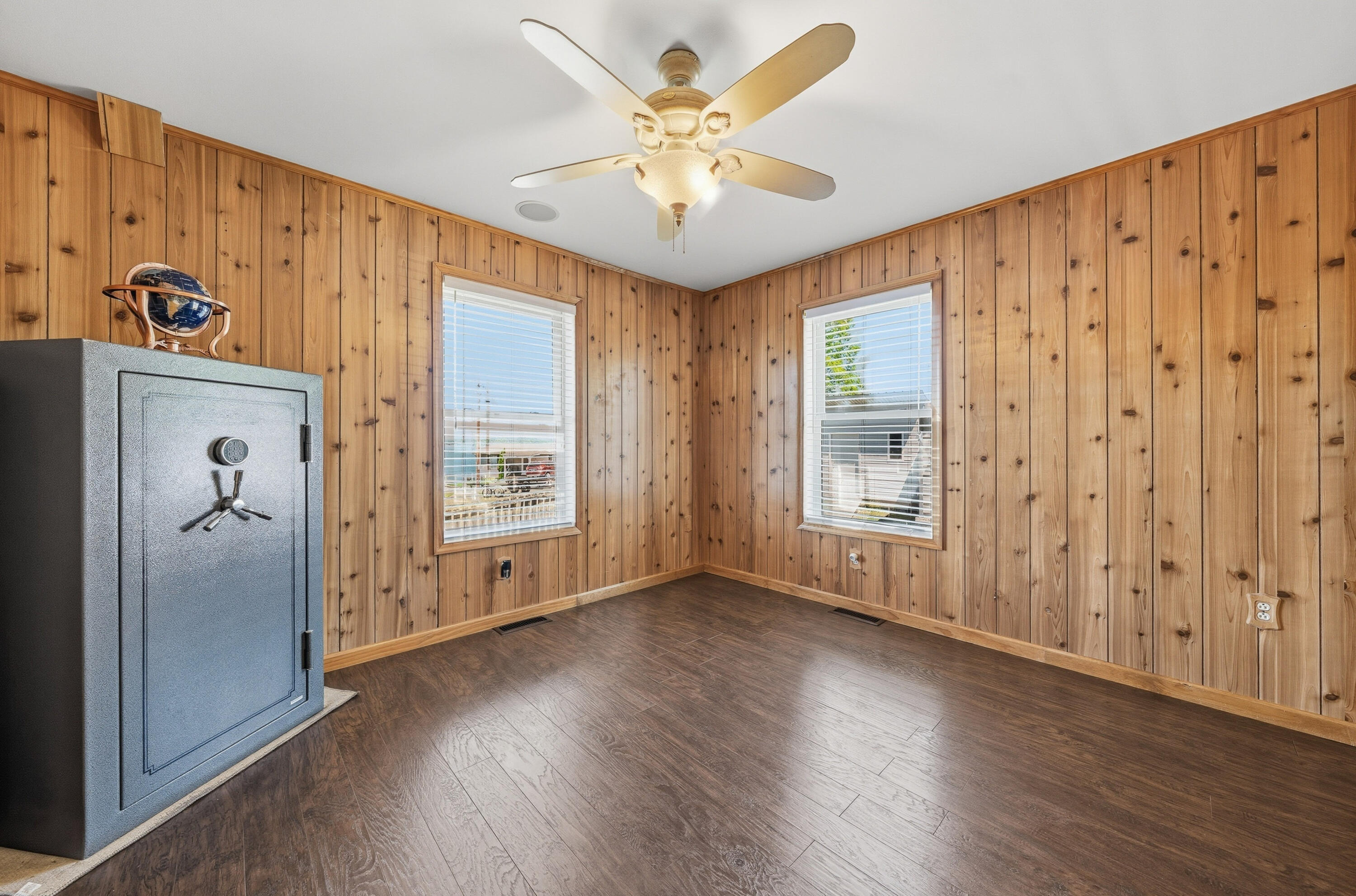 337 Emerald Point Penhook, VA 24137 - Photo 22 of 77 Bedroom