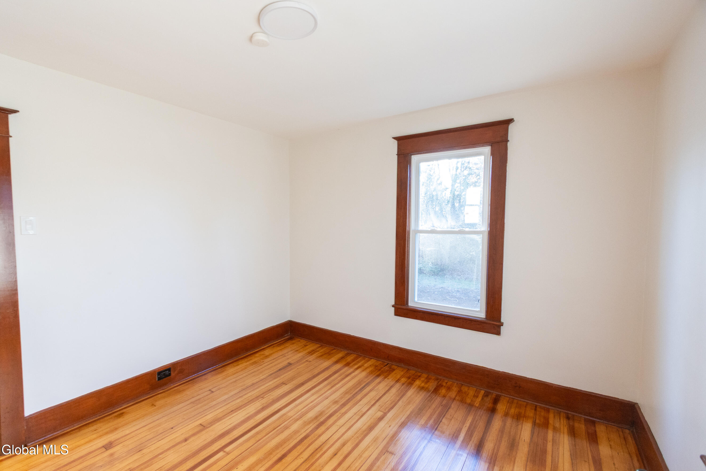 1941 Helderberg Avenue Rotterdam, NY 12306 - Photo 14 of 27 _28A7213