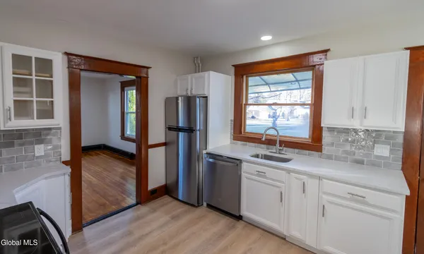 $291,900 | 1941 Helderberg Avenue, Rotterdam, NY 12306