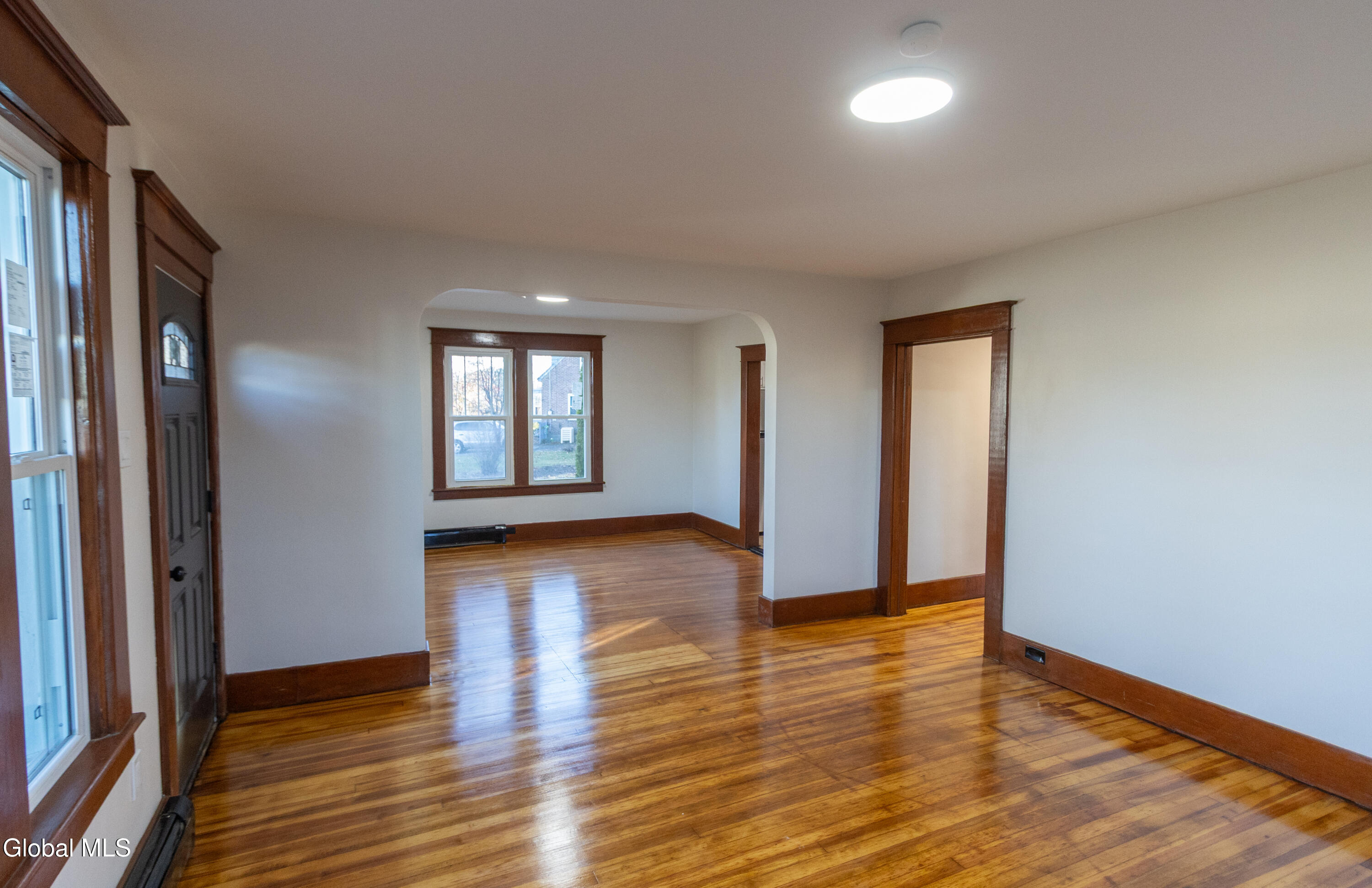 1941 Helderberg Avenue Rotterdam, NY 12306 - Photo 8 of 27 _28A7176