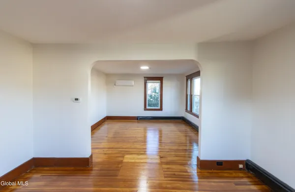 $291,900 | 1941 Helderberg Avenue, Rotterdam, NY 12306