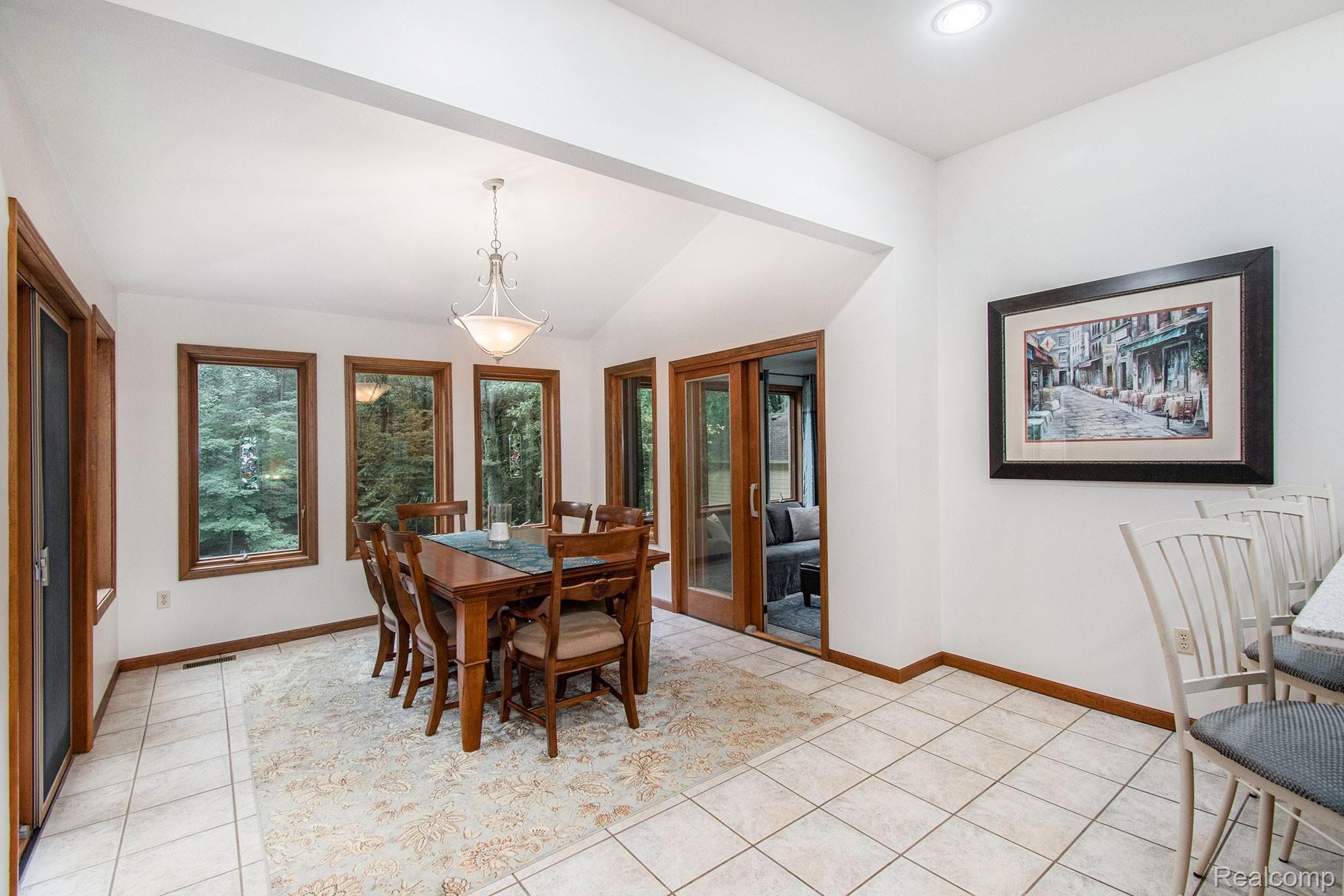9813 McClements Road Brighton, MI 48114 - Photo 14 of 47 9813-McClements-_8.jpg