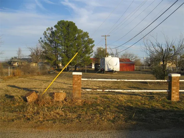$41,500 | 136 County Road 307, Breckenridge, TX 76424