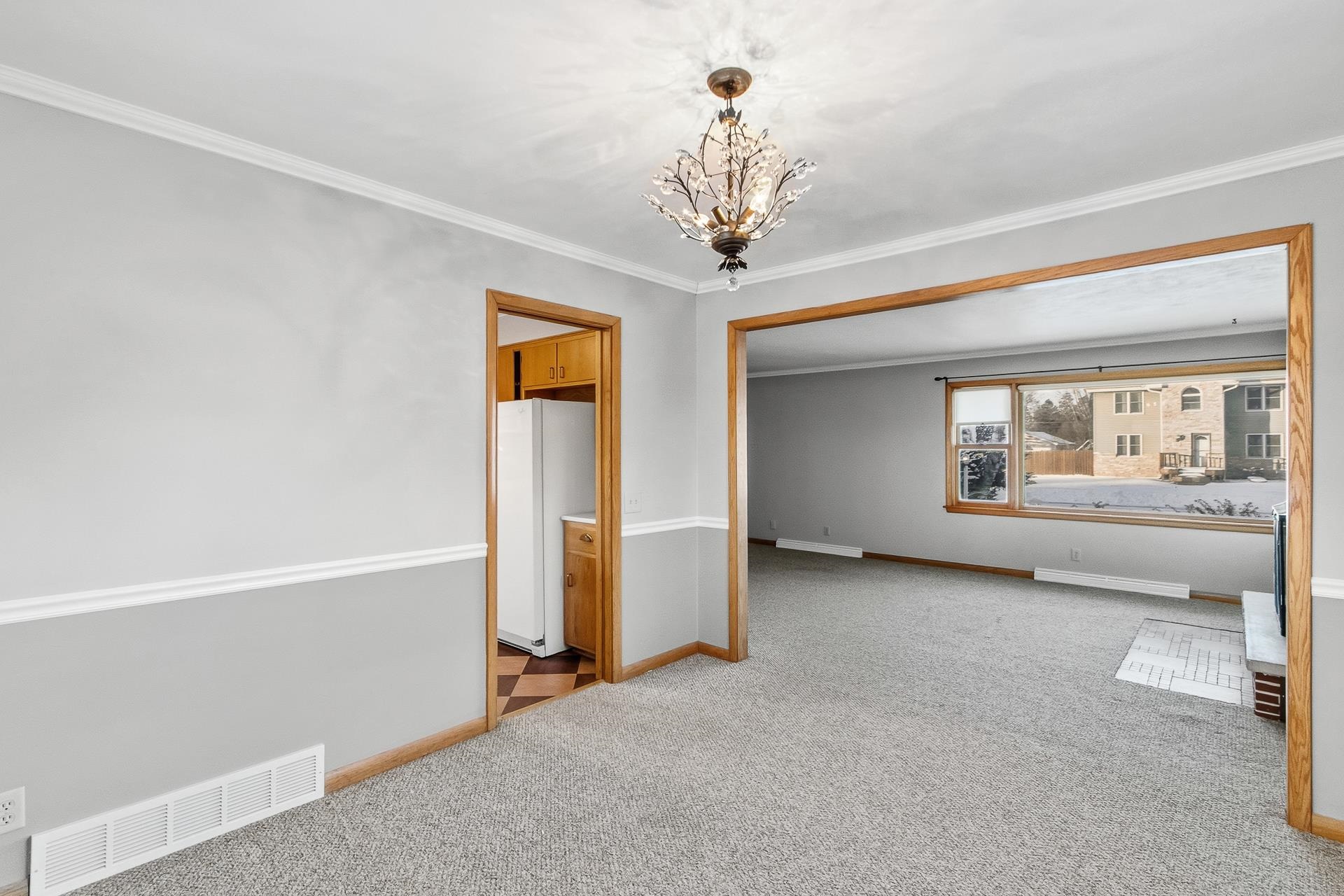 126 Ellickson Street Arlington, WI 53911 - Photo 12 of 61