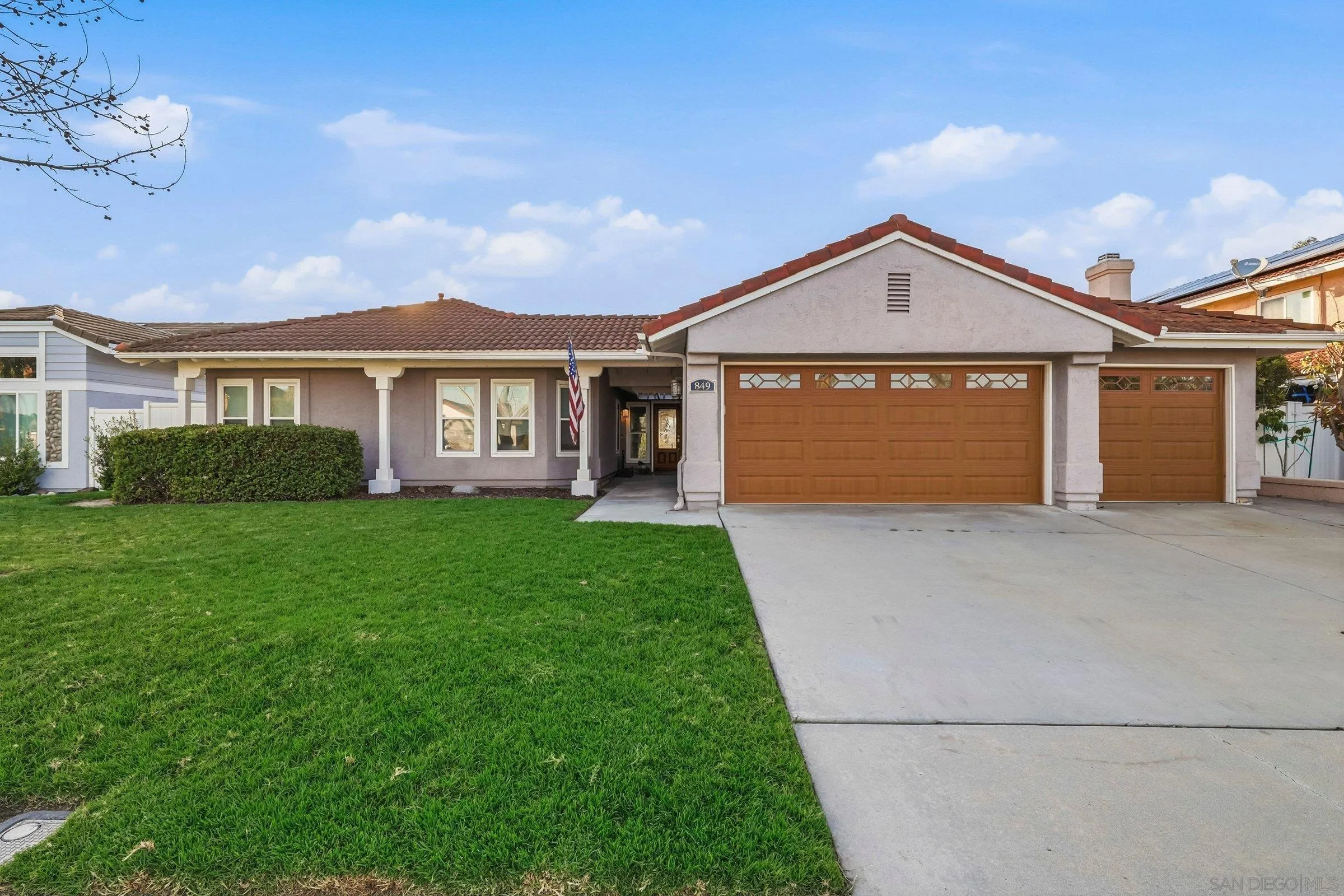 849 Muirfield Drive Oceanside, CA 92058 - Photo 2 of 36