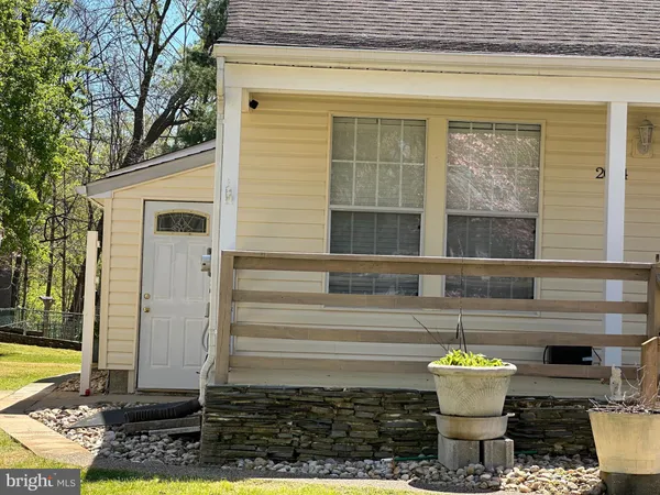 $1,350 | 2004 Bart Court, Upper Marlboro, MD 20774