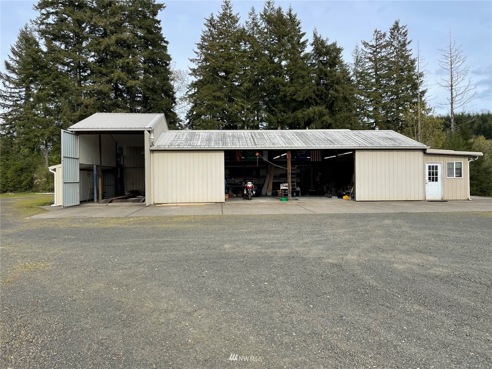 152 Cloquallum Road Elma, WA 98541 - Photo 4 of 26 Gallery Image 4