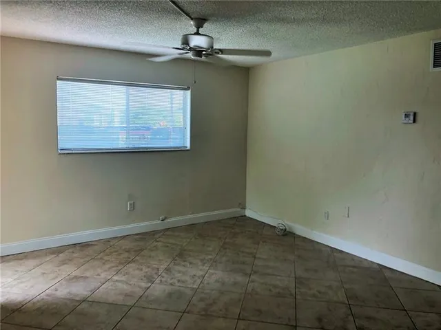 $1,650 | 612 Northeast 29th Drive, Unit 5, Wilton Manors, FL 33334