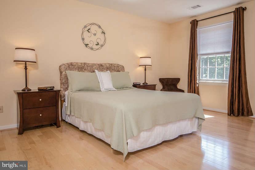 6180 Cobbs Road Alexandria, VA 22310 - Photo 11 of 21 Bedroom (Master)