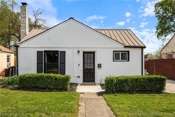 $207,500 | 204 East Bowne Boulevard, Clarksville, IN 47129