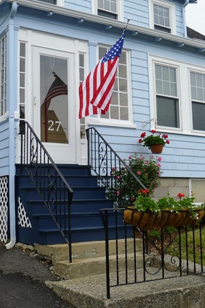 27 Ferguson Road Malden, MA 02148 - Photo 1 of 30 Gallery Image 1