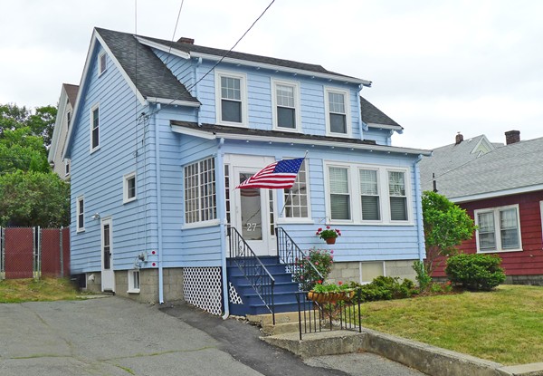 27 Ferguson Road Malden, MA 02148 - Photo 2 of 30 Gallery Image 2