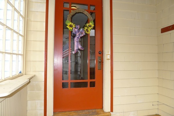 27 Ferguson Road Malden, MA 02148 - Photo 4 of 30 Gallery Image 4