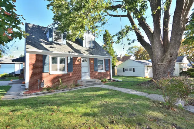 $244,900 | 5010 West Euclid Avenue, Milwaukee, WI 53219
