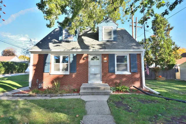 $244,900 | 5010 West Euclid Avenue, Milwaukee, WI 53219