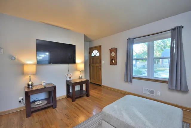 $244,900 | 5010 West Euclid Avenue, Milwaukee, WI 53219