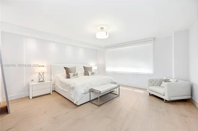 $3,900 | 5255 Collins Avenue, Unit 4A, Miami Beach, FL 33140