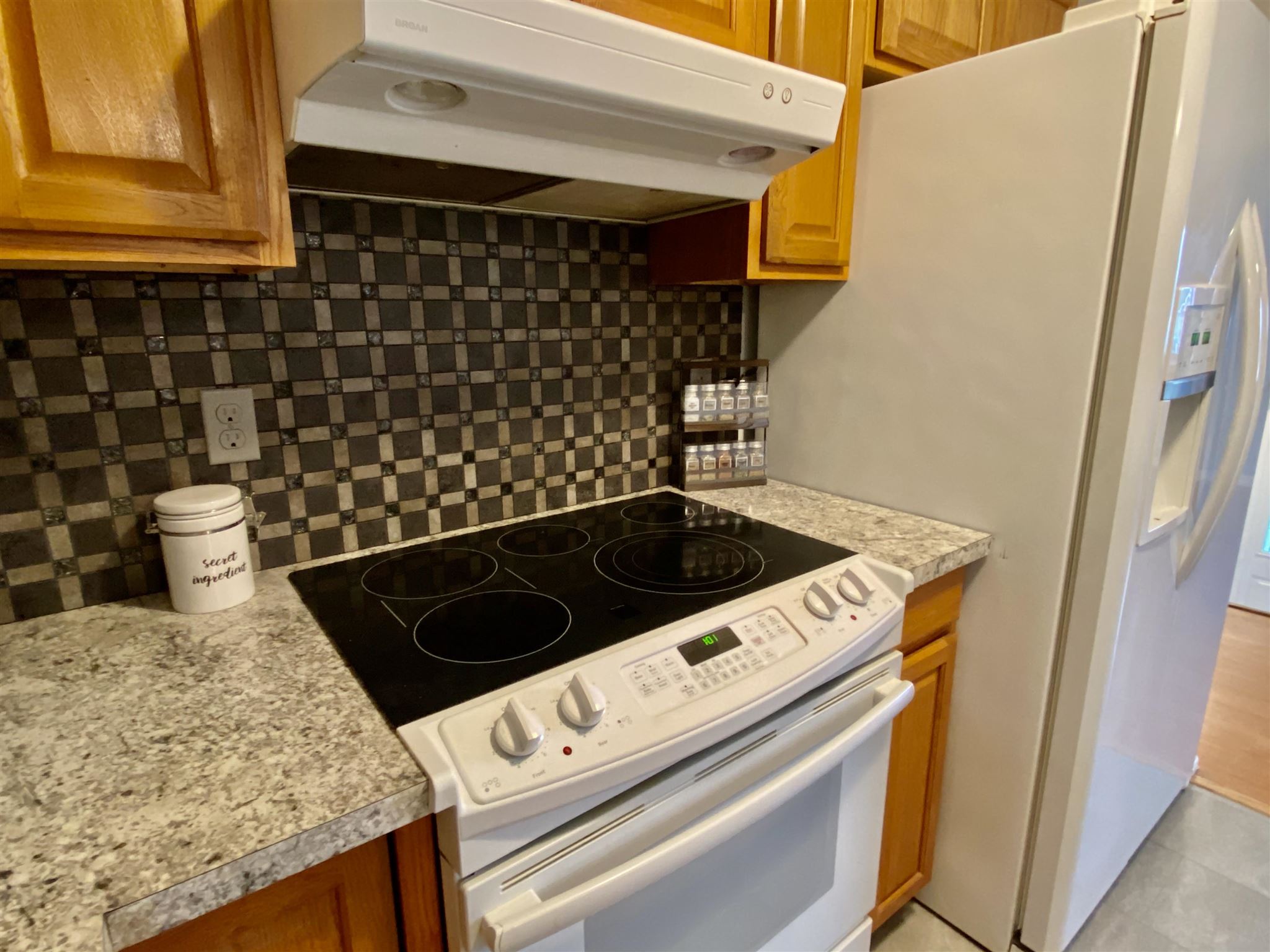116 South Greenacres Road Greenacres, WA 99016 - Photo 8 of 27 Gallery Image 8