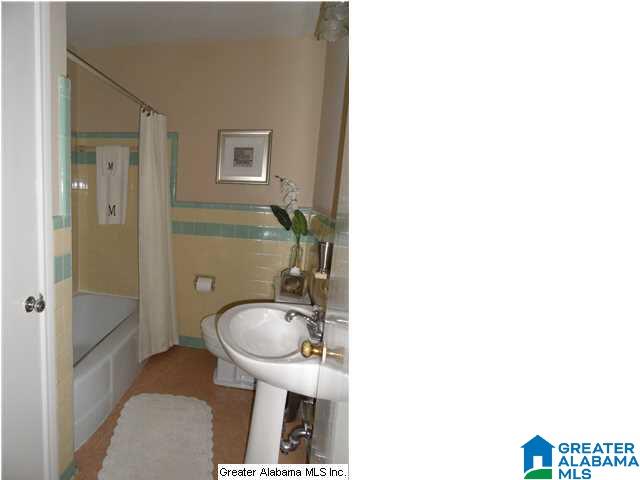 2112 Blue Ridge Boulevard Birmingham, AL 35226 - Photo 19 of 26