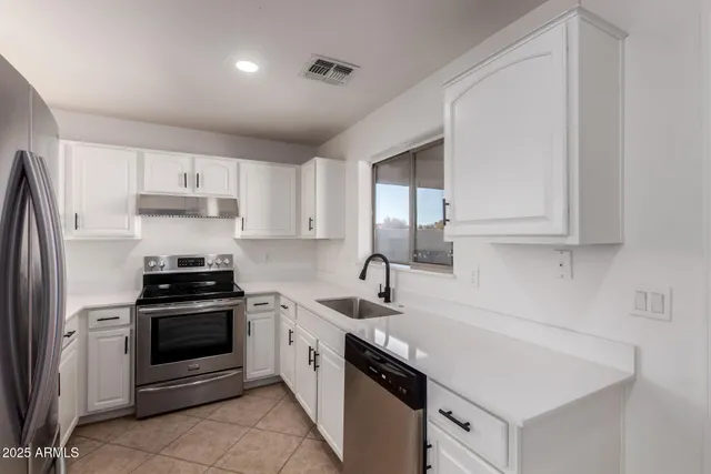 $365,000 | 5926 South 16th Drive, Phoenix, AZ 85041