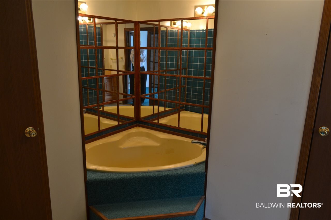 26135 A Schoen Road Elberta, AL 36530 - Photo 12 of 17 Master Bath