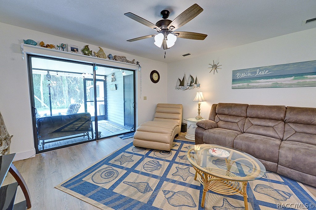888 Pritchard Island Road Inverness, FL 34450 - Photo 5 of 18