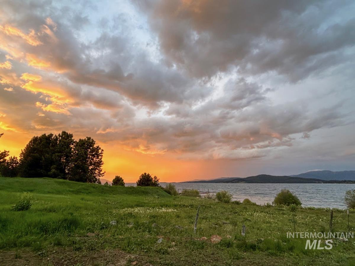 44 Pats Lane Cascade, ID 83611 - Photo 17 of 33