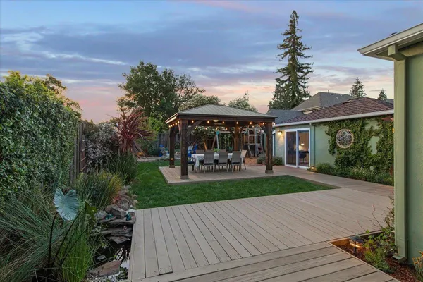$2,998,000 | 287 Santa Margarita Avenue, Menlo Park, CA 94025