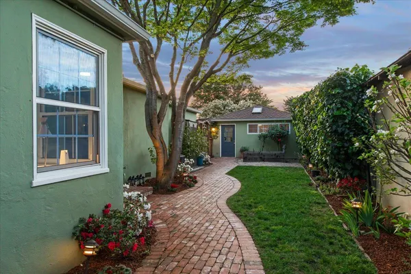 $2,998,000 | 287 Santa Margarita Avenue, Menlo Park, CA 94025