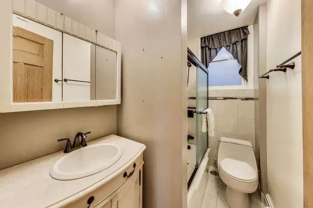 $995,000 | 1100 West Wellington Avenue, Chicago, IL 60657