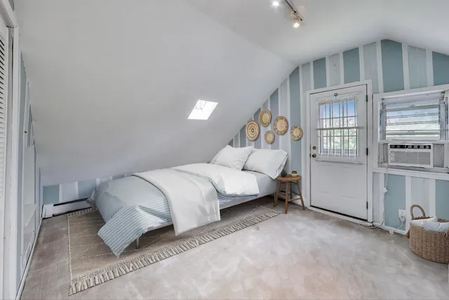 $995,000 | 1100 West Wellington Avenue, Chicago, IL 60657