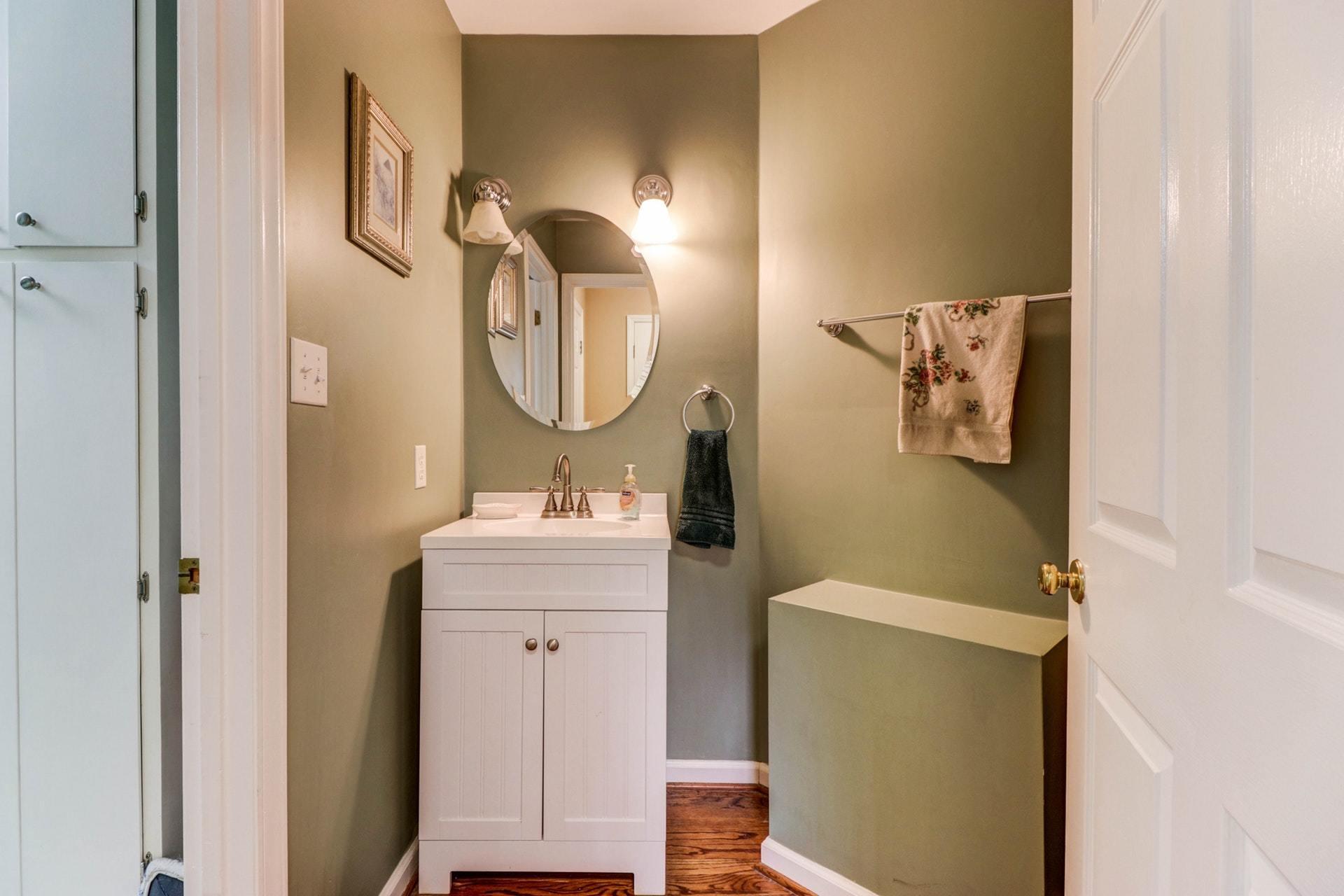 5408 Setter Road Roanoke, VA 24012 - Photo 24 of 40 Half Bath