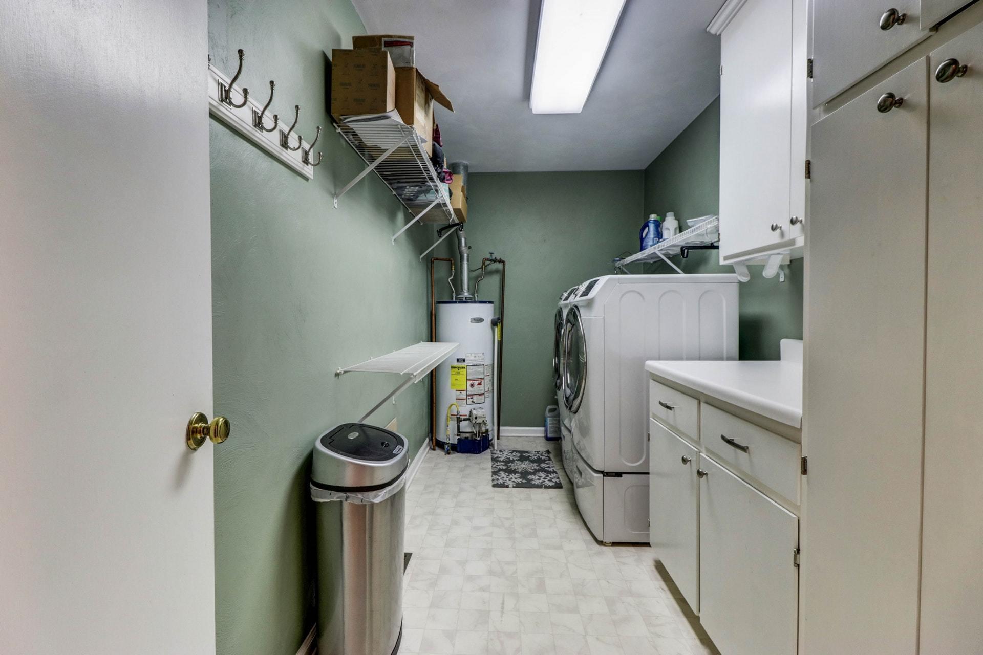5408 Setter Road Roanoke, VA 24012 - Photo 25 of 40 Laundry Room